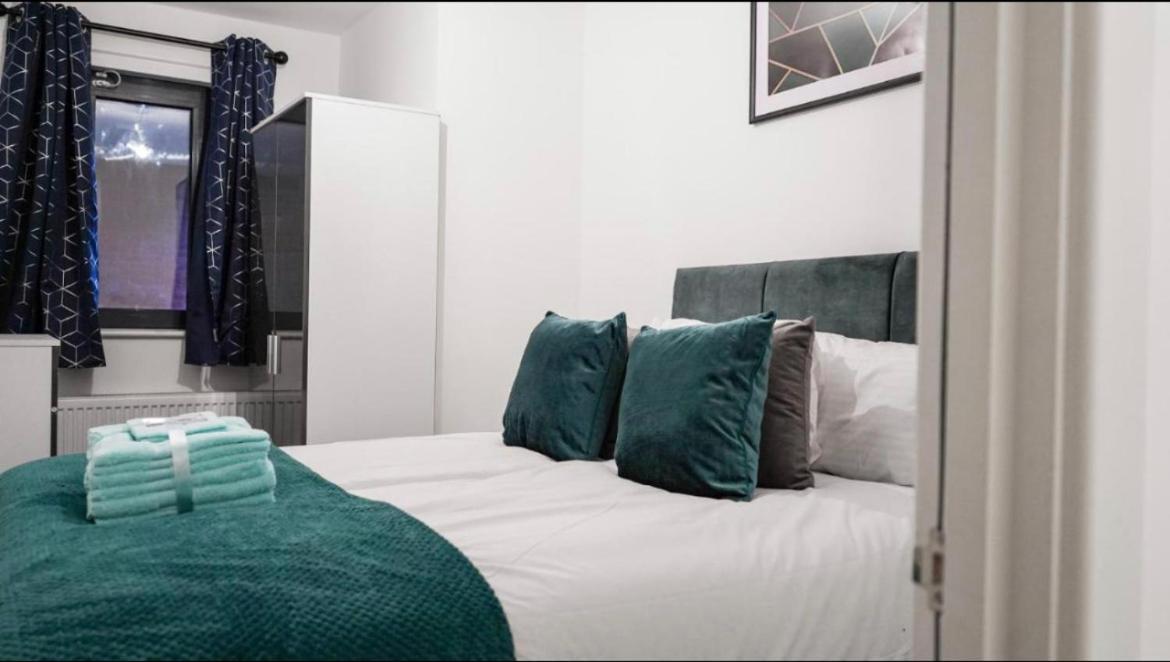 Two Bedrooms, Two Bath, Up To 3 Beds 1 Sofa - Slough Windsor Legoland Extérieur photo