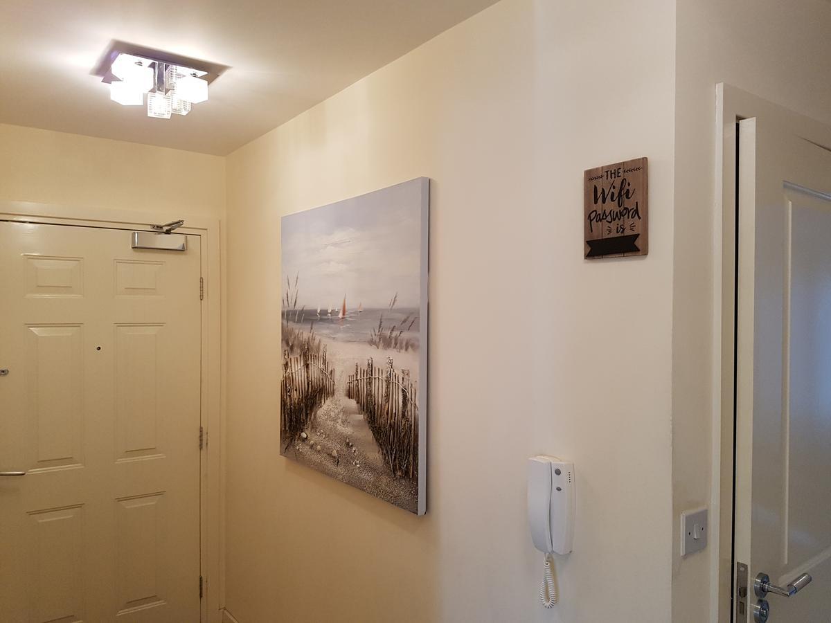 Two Bedrooms, Two Bath, Up To 3 Beds 1 Sofa - Slough Windsor Legoland Extérieur photo
